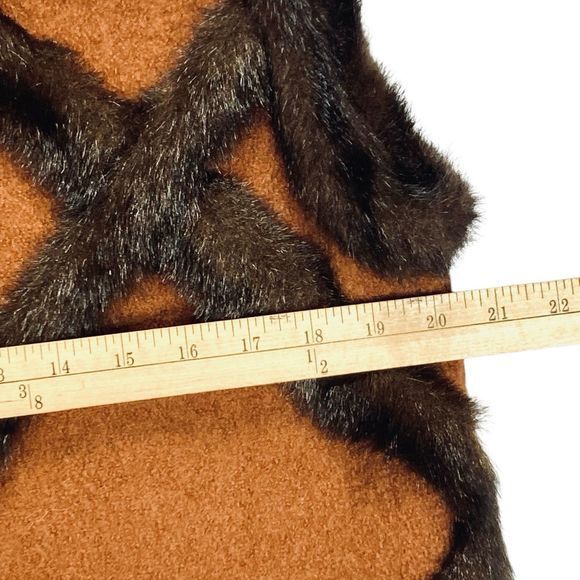Lisa International Wool Vest Women L Brown Faux Fur Trim Bohemian Coastal Jacket - Picture 10 of 13